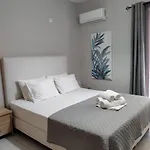 Nini's House 2 - 100m From Town Center * Nydri (Lefkada)