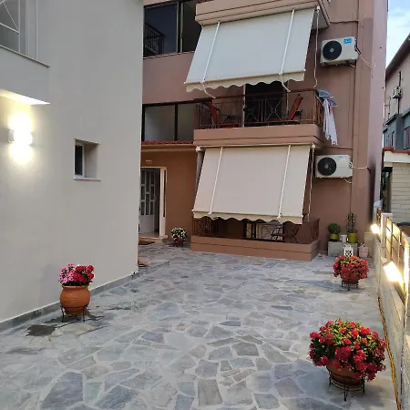شقة Nini's House 2 - 100m From Town Center